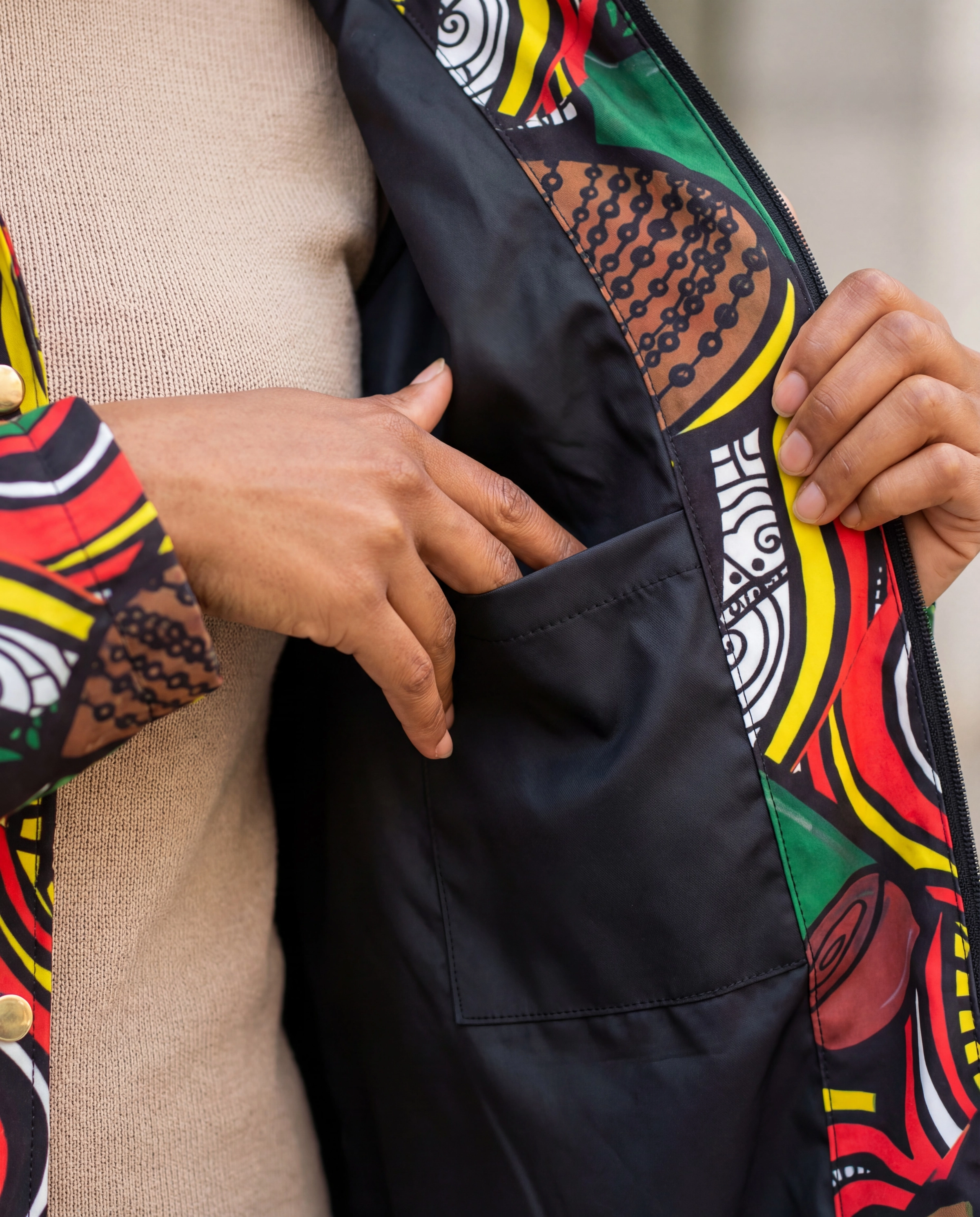 Libation inside pocket detail